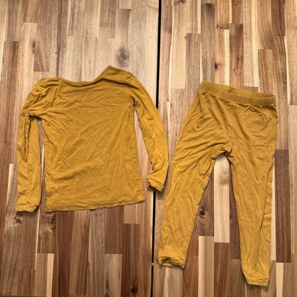 Kyte Baby Bamboo Pajama Set Marigold Mustard Yellow 3T Long Sleeve PJ Set‎